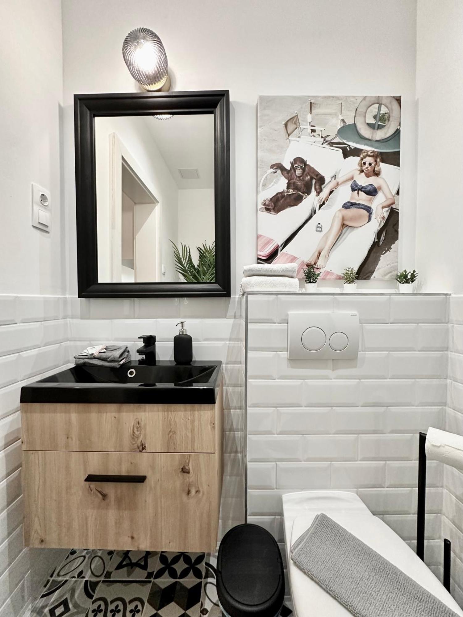 Premium Apartment By Hi5- Brody Street Budapest Exterior photo