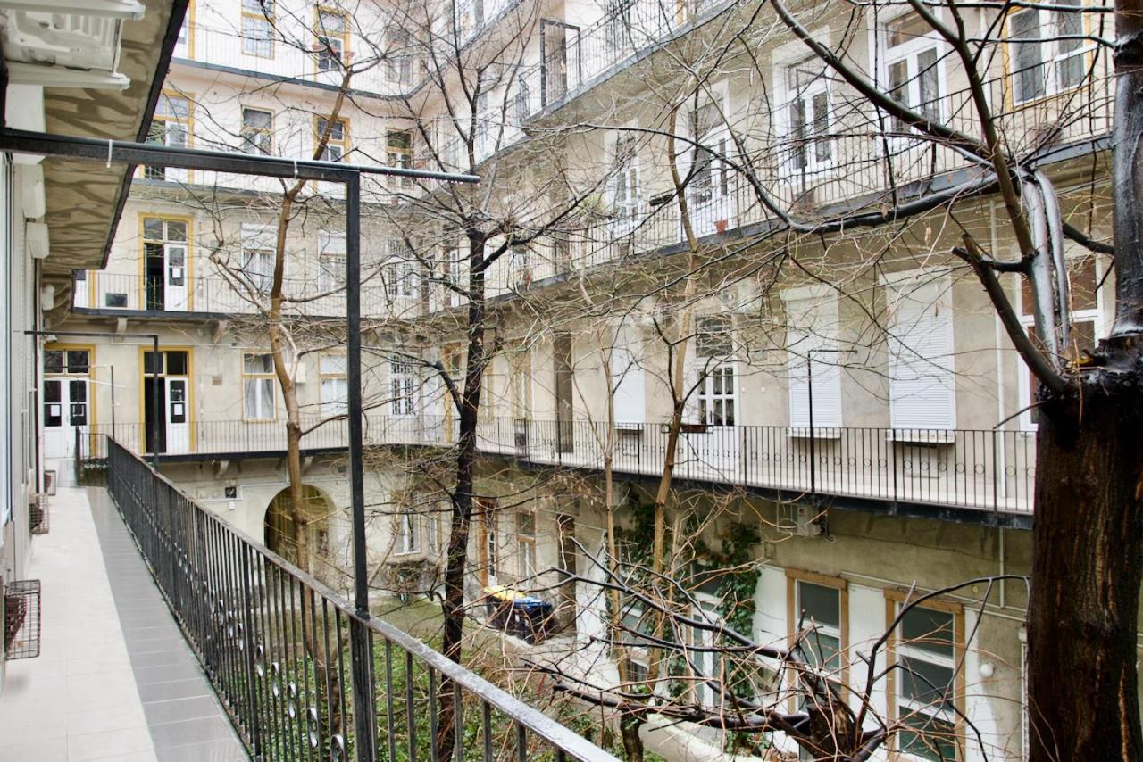 Premium Apartment By Hi5- Brody Street Budapest Exterior photo